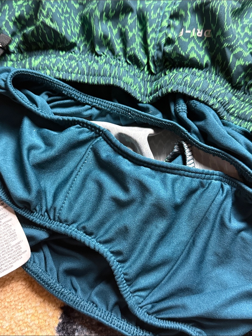 NIKE RUNNING SHORTS - Picture 8 of 12